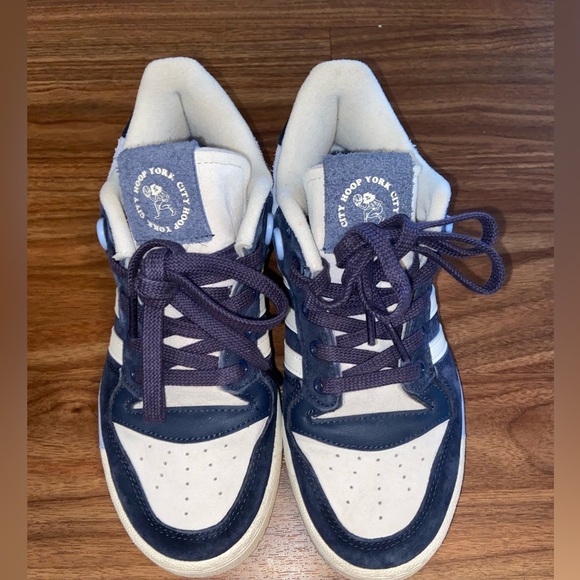 adidas Shoes - Adidas original rivalry low 86 ” hoop york city”